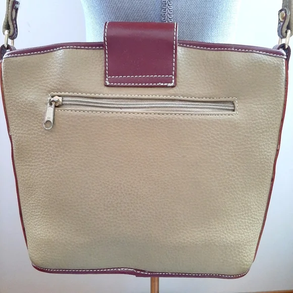 Giovane Shoulder Bag - Picture 2 of 13